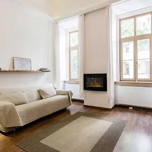 liszt-studios.inbudapesthotels.com/